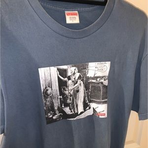 Supreme tee